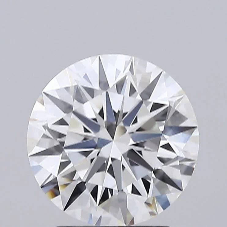 Runder, brillantschliffener Diamant, funkelnd, auf neutralem Hintergrund