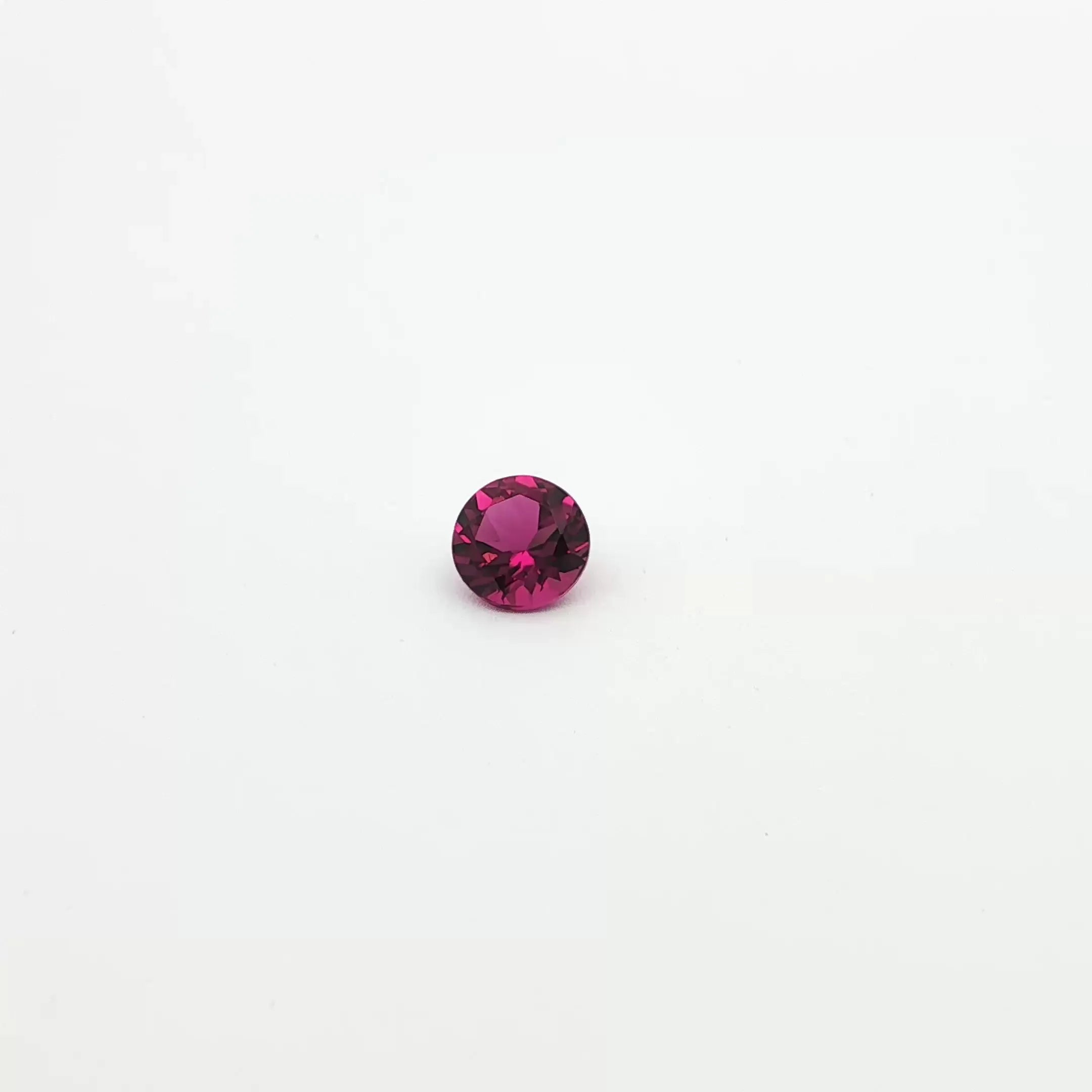 1.05ct Round Natural Tourmaline (Colour Red, Clarity Eye Clean, Cut Faceted)
