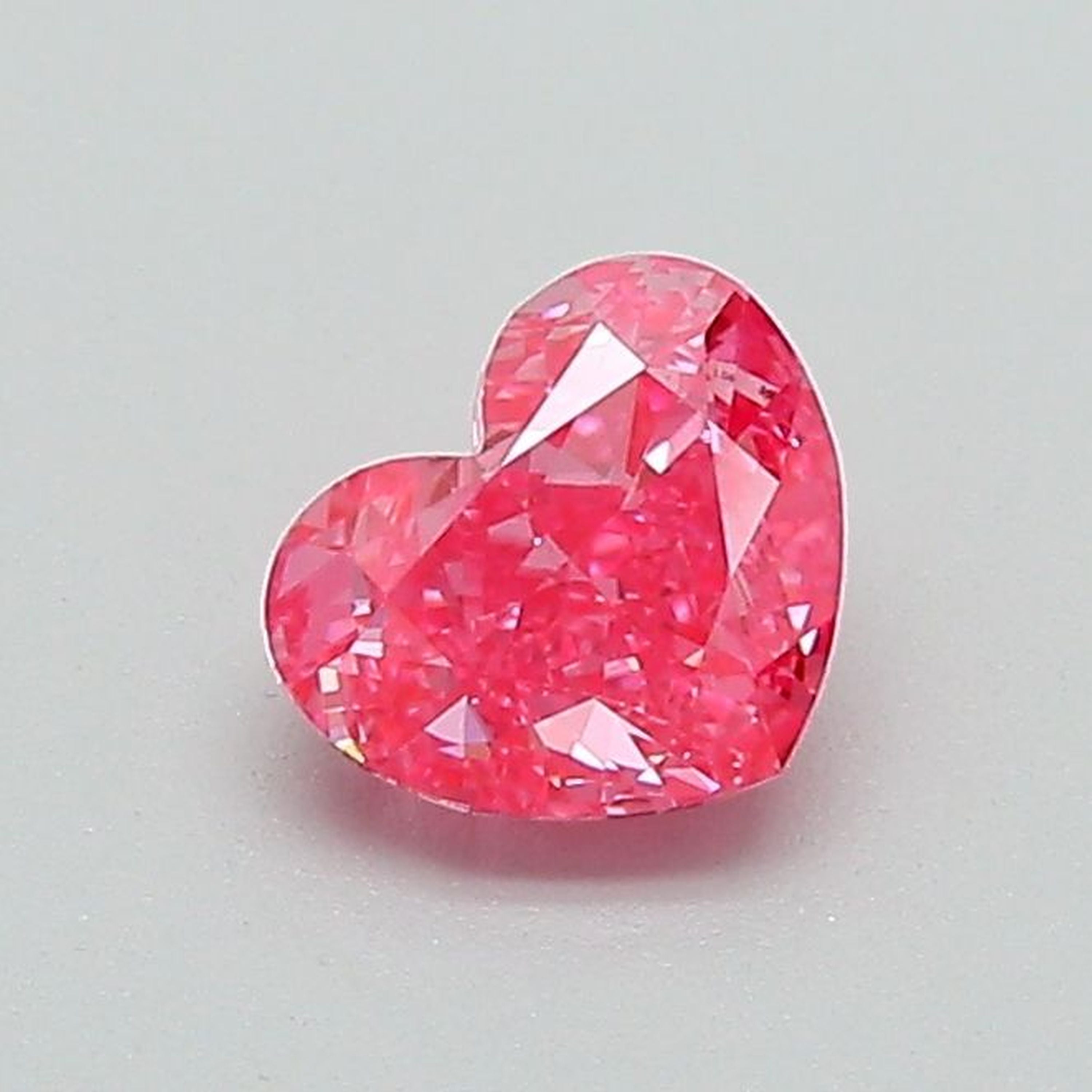 0.52ct IGI Heart Diamond, Fancy Vivid Pink/ VS1, Laboratory Diamond, Lab Grown, Certificate, CVD, HPHT